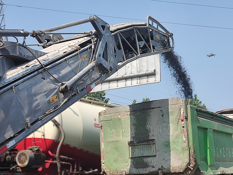 第二區域項目部S102省道小修項目工程動態