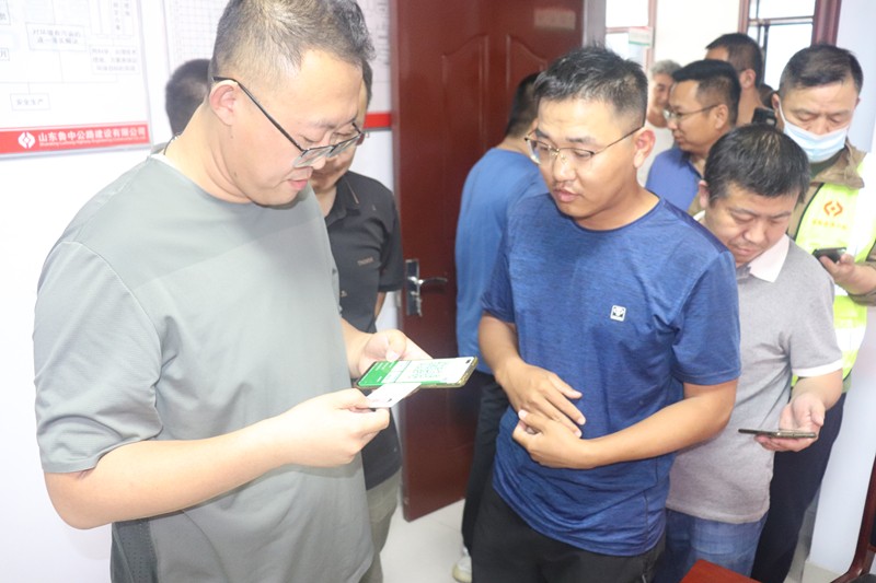 山東高速基礎設施建設有限公司領導蒞臨臨臨六標開展合同履約專項督導檢查工作