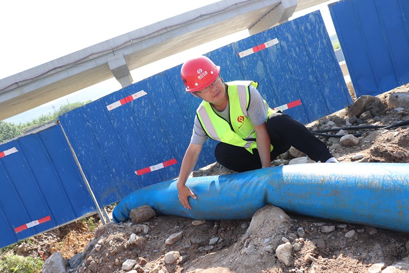 11、利用水泵對基坑抽水_副本 11、利用水泵對基坑抽水_副本