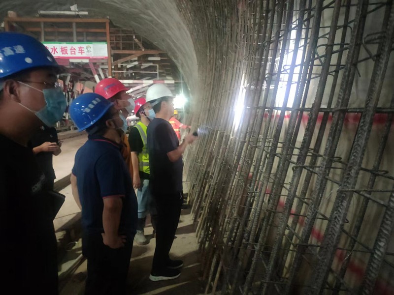 臨臨高速項目辦、總監辦工程技術部對臨臨高速六標進行日常安全、質量檢查