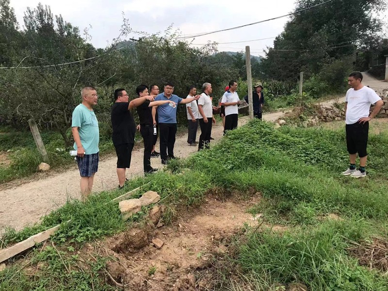 臨臨高速六標西里拆遷協調小組地上附屬物拆遷工作圓滿完成