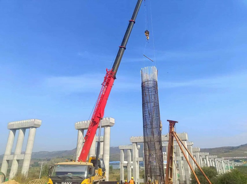 臨臨高速六標魯山南互通9月份工作動態