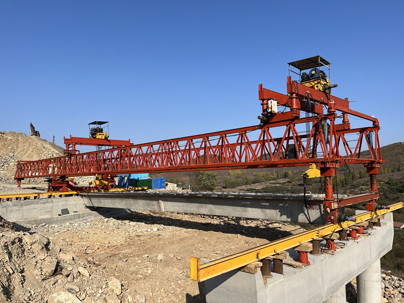 石匣裕1號大橋首梁架設完成