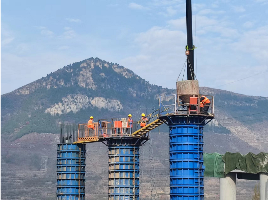 K102+627北安樂村大橋,9#左上墩柱澆筑砼_副本 K102+627北安樂村大橋,9#左上墩柱澆筑砼_副本