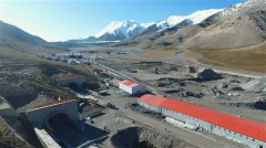 世界海拔最高的高速公路隧道實現貫通