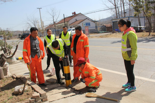 博山小修項目完成反彈型示警樁實驗段更換工作