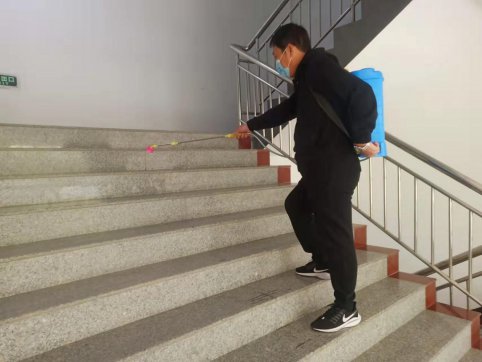 抗擊疫情，市政工程公司在行動